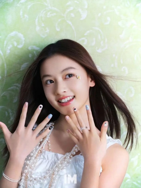 邓莎疑似官宣离婚：40岁的告别，是丧偶式婚姻里的自我觉醒